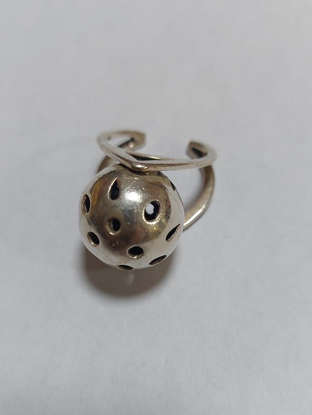 VINTAGE Sterling Silver Open Ball Cutout Ring - Silver